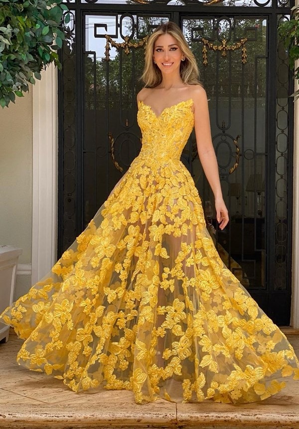 vestido de formatura amarelo